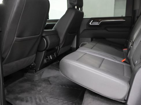 Used 2025 Chevrolet Silverado 2500 LT w/ Trail Boss Package AWD/4WD image 29