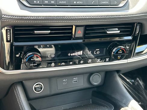 Certified 2023 Nissan Rogue SL FWD image 36