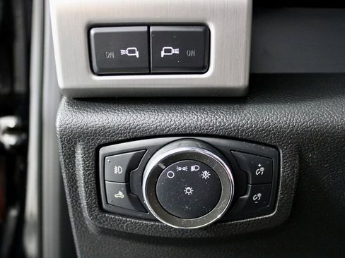 Used 2020 Ford F350 Platinum AWD/4WD image 21