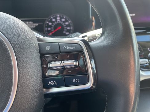 Used 2022 Kia Sorento S image 16