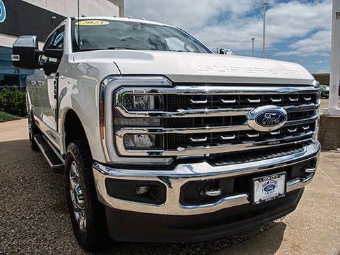 Used 2023 Ford F350 Lariat w/ Chrome Package AWD/4WD image 7