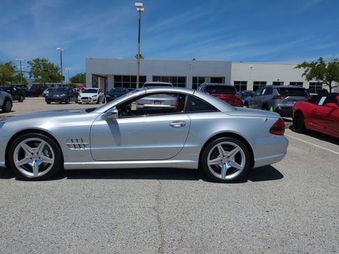 Used 2009 Mercedes-Benz SL 550 image 9