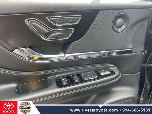 Used 2020 Lincoln Corsair Reserve w/ Elements Package AWD/4WD image 17