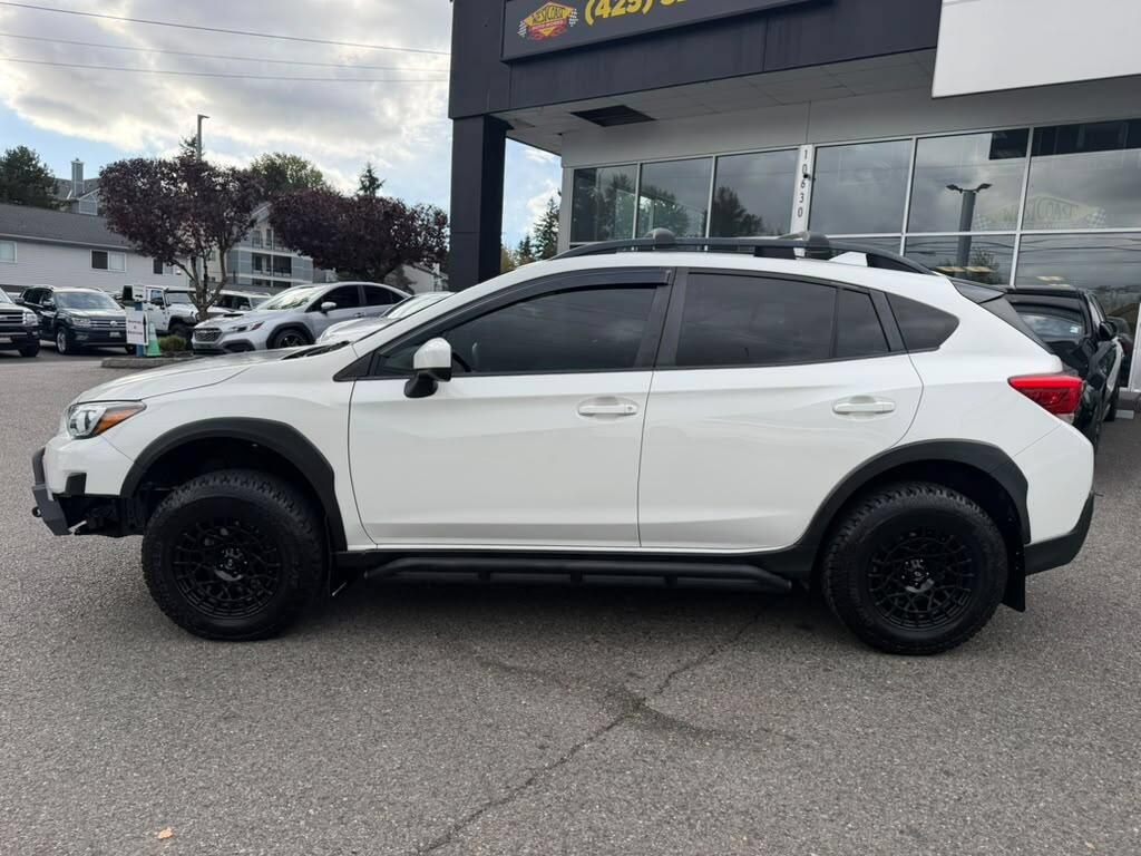 Used 2021 Subaru Crosstrek 2.0i Premium AWD/4WD image 2