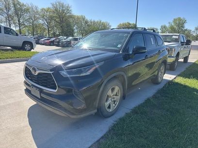Used 2021 Toyota Highlander L