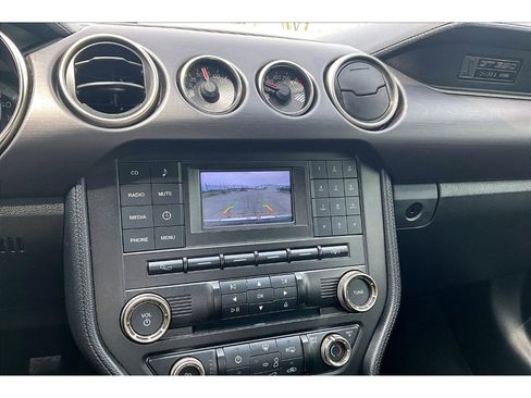 Used 2017 Ford Mustang Shelby GT350 RWD image 23