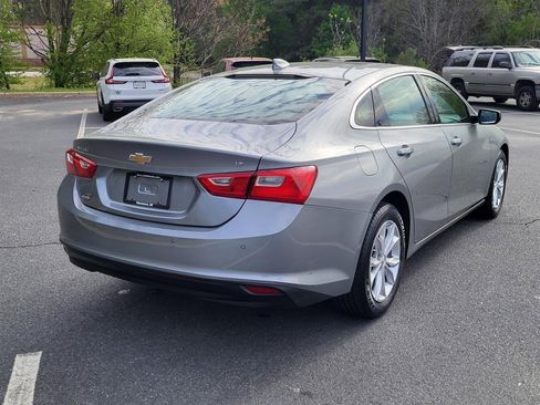 Used 2024 Chevrolet Malibu LT image 2
