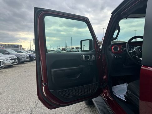 Used 2021 Jeep Wrangler Rubicon image 9