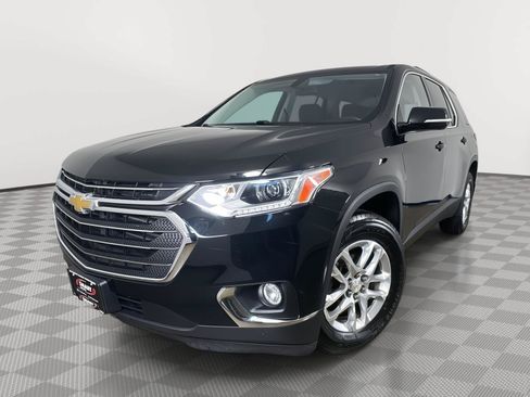 Used 2018 Chevrolet Traverse LT FWD image 1