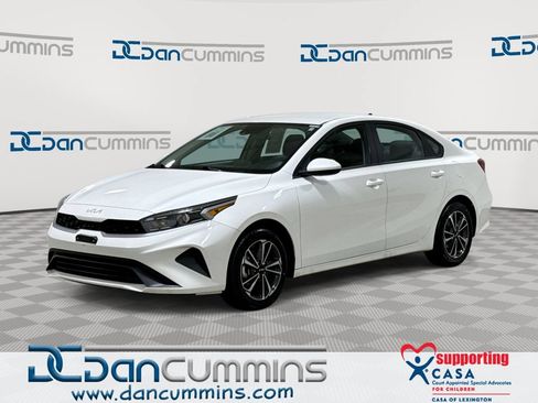 Used 2024 Kia Forte LXS FWD image 1