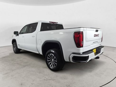 Used 2021 GMC Sierra 1500 AT4 w/ Technology Package AWD/4WD image 3
