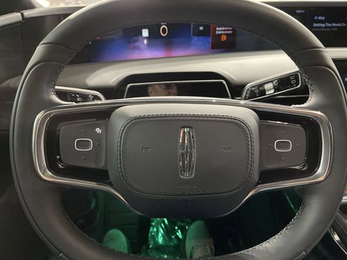 New 2024 Lincoln Nautilus Reserve w/ Equipment Group 202A image 18