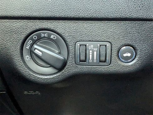 Used 2022 Dodge Charger SXT image 21