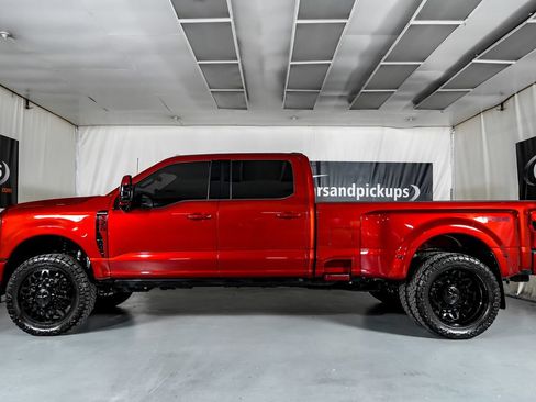 Used 2025 Ford F350 Platinum w/ FX4 Off-Road Package AWD/4WD image 11