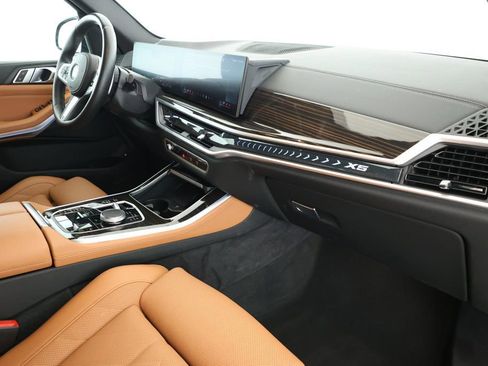 Used 2024 BMW X5 xDrive50e w/ M Sport Package image 24