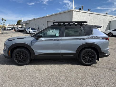 New 2026 Mitsubishi Outlander AWD image 5