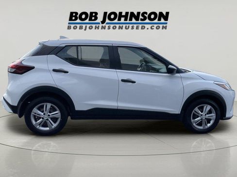 Used 2024 Nissan Kicks S FWD image 8
