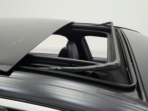 Certified 2026 Mercedes-Benz C 300 Sedan image 19
