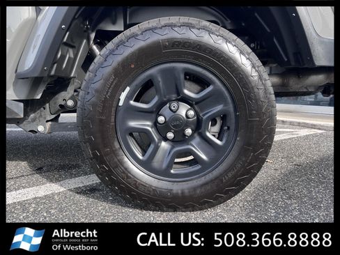 Used 2022 Jeep Gladiator Sport image 30