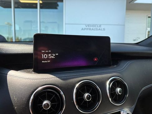 Used 2023 Kia Stinger GT2 AWD/4WD image 8