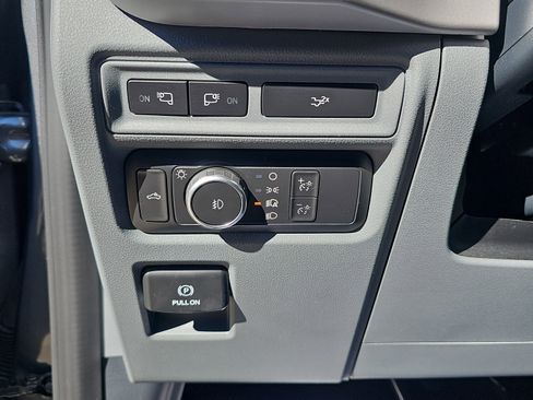 Used 2022 Ford F150 XLT w/ Equipment Group 302A High image 22