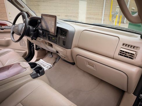Used 2005 Ford Excursion Limited image 27