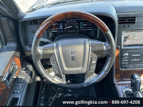 Used 2015 Lincoln Navigator L 4WD image 14