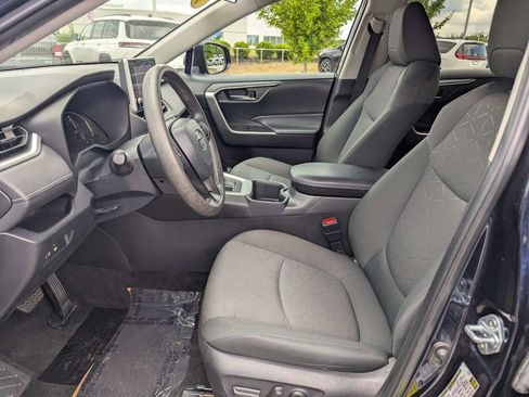 Used 2024 Toyota RAV4 XLE FWD image 19