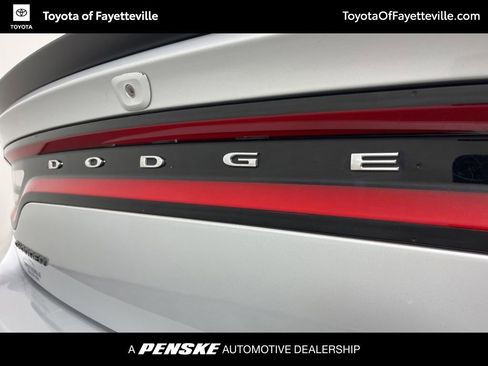 Used 2019 Dodge Charger SXT image 16