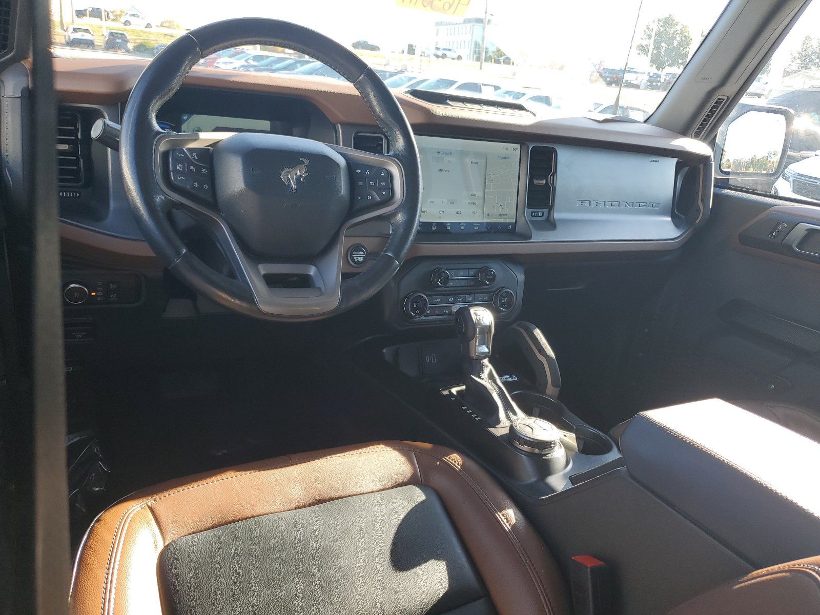 Used 2024 Ford Bronco Outer Banks w/ Sasquatch Package AWD/4WD image 9