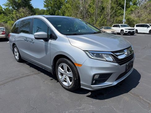 Used 2018 Honda Odyssey EX-L image 4