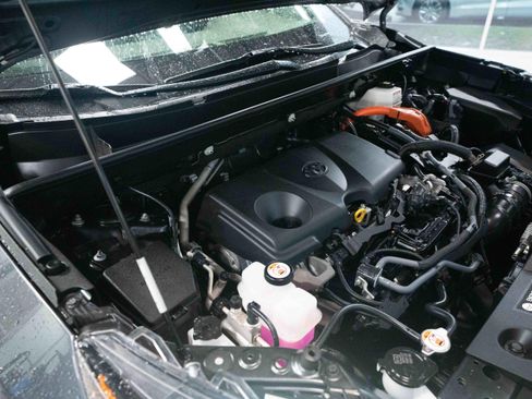 Used 2022 Toyota RAV4 XSE AWD/4WD image 33