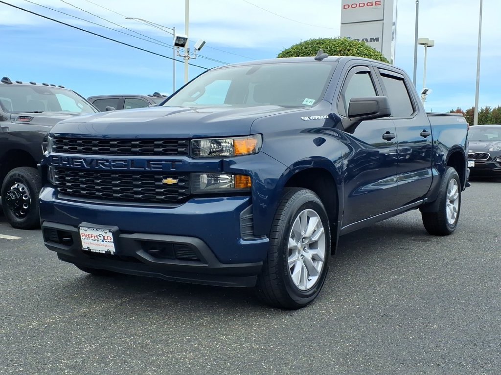 Used 2021 Chevrolet Silverado 1500 Custom AWD/4WD image 3