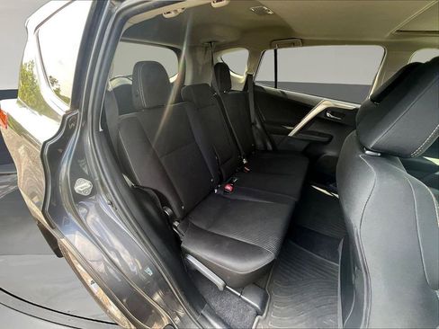 Used 2015 Toyota RAV4 XLE AWD/4WD image 28