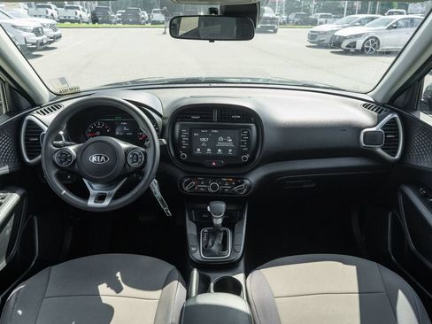 Used 2021 Kia Soul S FWD image 21