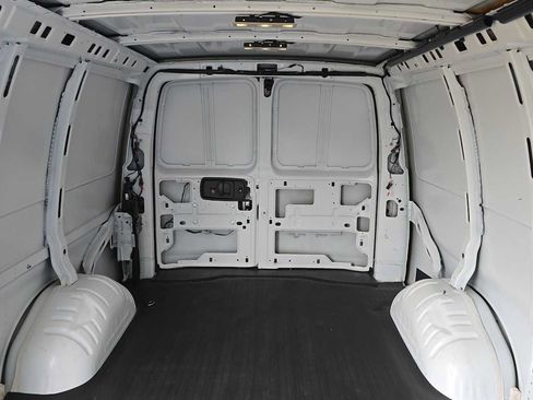 Used 2025 Chevrolet Express 2500 Extended w/ Driver Convenience Package RWD image 17