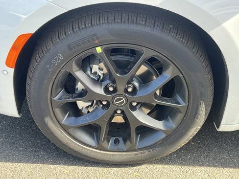 New 2026 Chrysler Pacifica Limited image 12