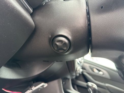 Certified 2018 Chevrolet Traverse Premier image 21