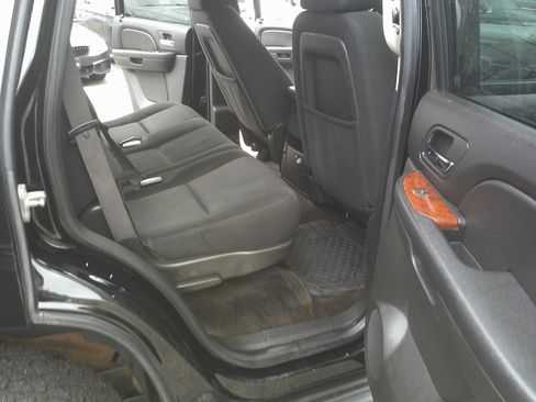 Used 2013 Chevrolet Tahoe LS w/ Convenience Package image 11