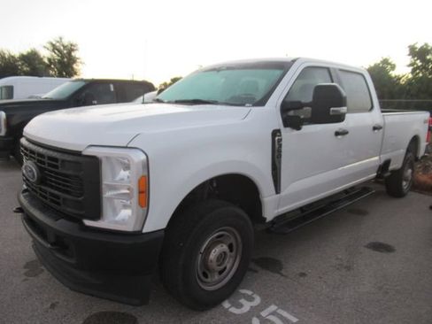 Certified 2023 Ford F350 XL w/ 360-Degree Camera Package AWD/4WD image 3