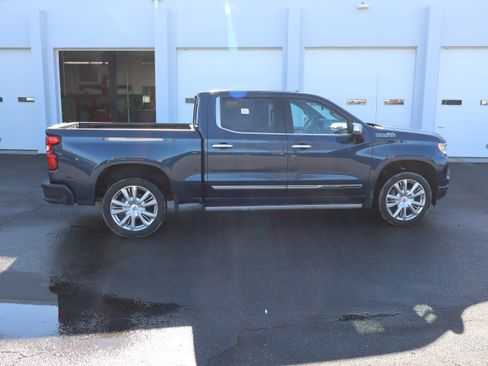 Used 2022 Chevrolet Silverado 1500 High Country w/ High Country Premium Package image 22