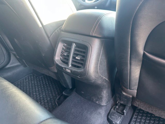 Used 2022 Jeep Cherokee Latitude AWD/4WD image 20
