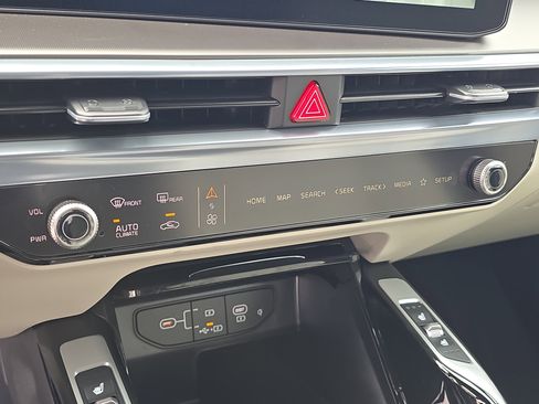 New 2026 Kia Sorento SX Prestige image 27