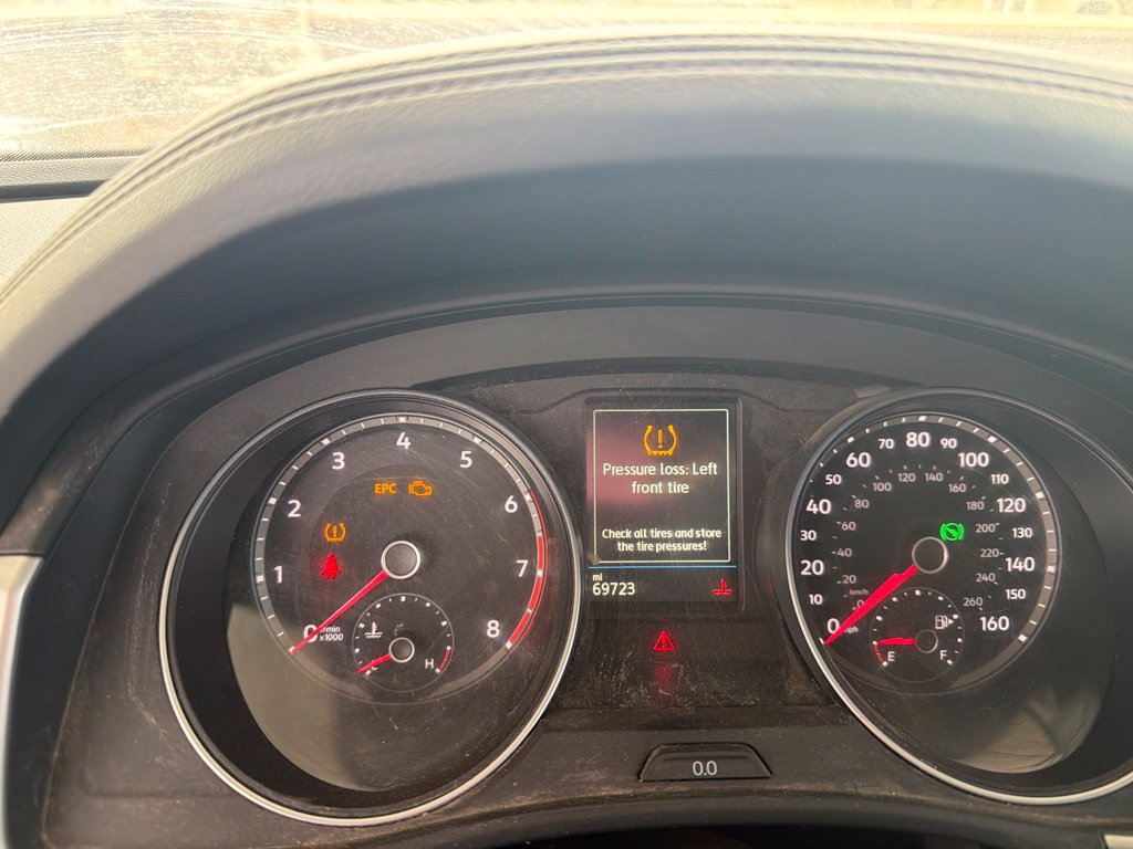 Used 2018 Volkswagen Atlas SEL FWD image 6