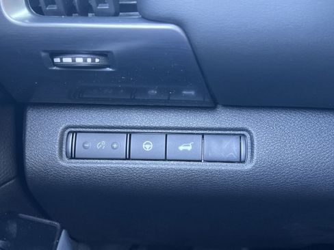 New 2026 Nissan Pathfinder SL image 13