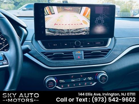 Used 2025 Nissan Altima 2.5 SV w/ SV Premium Package FWD image 17