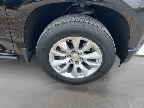 Used 2020 Chevrolet Silverado 1500 Custom w/ Custom Value Package image 10