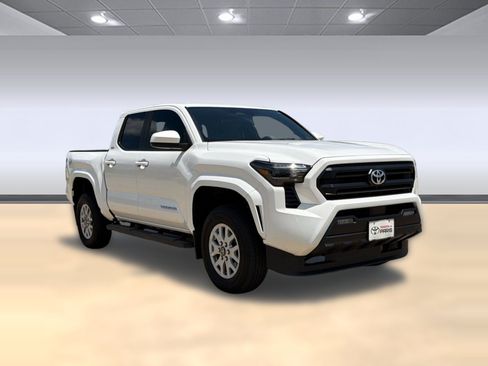 Used 2024 Toyota Tacoma SR5 RWD image 7