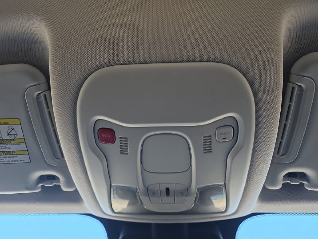 Used 2023 Jeep Renegade Altitude AWD/4WD image 7
