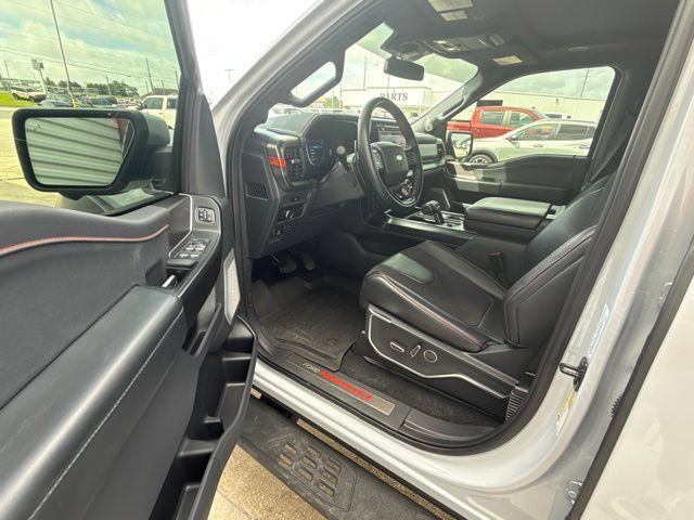Used 2025 Ford F150 Raptor AWD/4WD image 23
